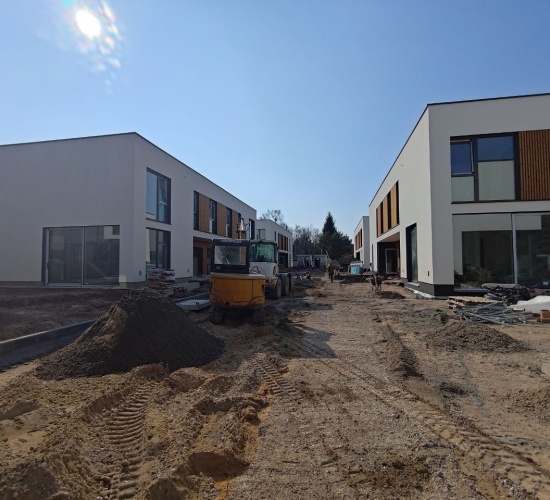 photo_5877240425196752182_y